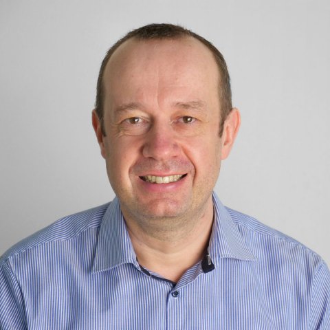 Wenden Sie sich mit einer Anfrage an uns